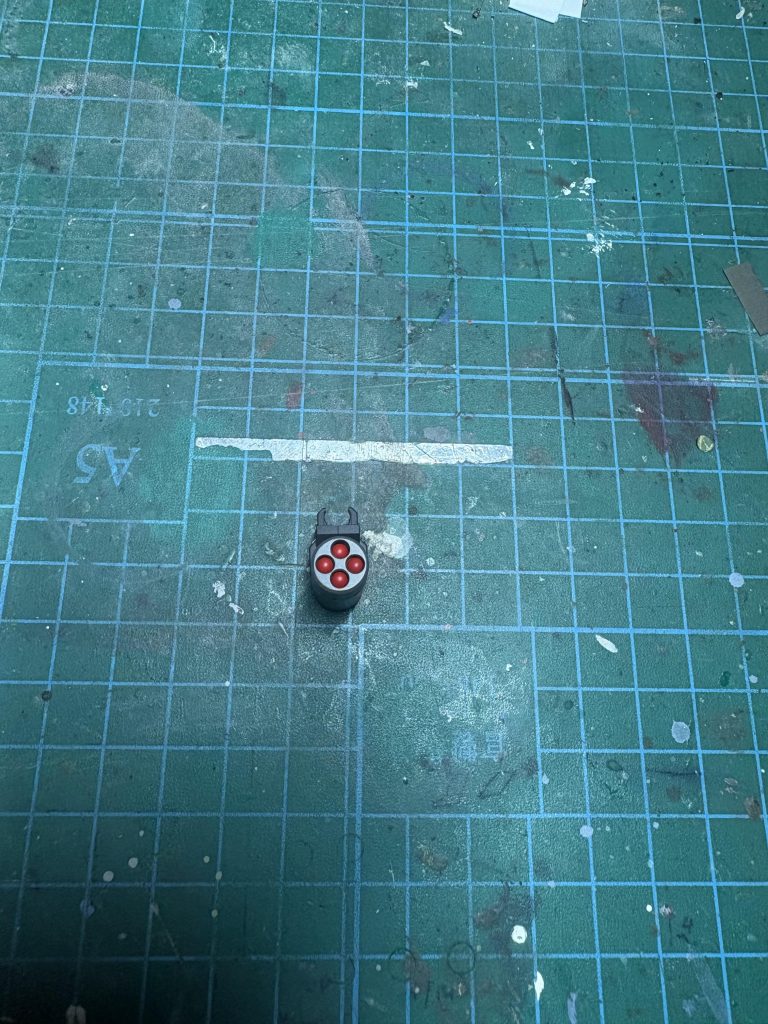 スーパーナパームは弾の部分を別パーツ化にして塗り分けを行いやすくしました