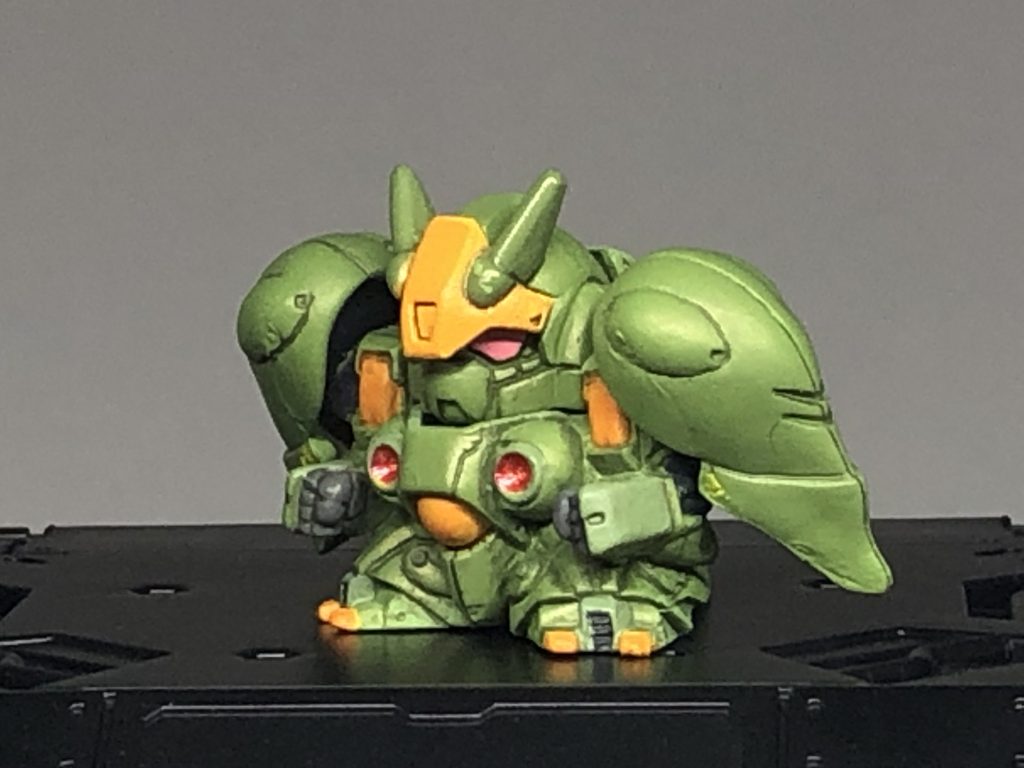 元々の出来が良いので塗っても意味ないと思いながらの作業でしたが未塗装と並べてみるとそこそこ満足感を得られました。