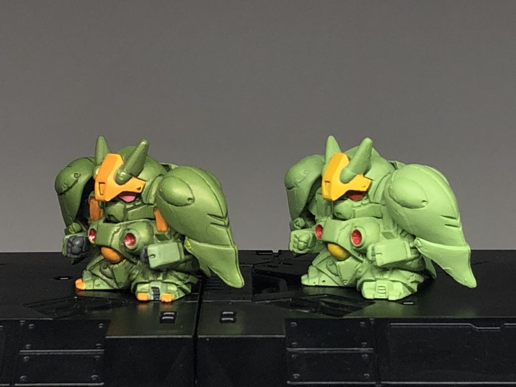 目はオリジナルイメージに寄せてピンクにしました