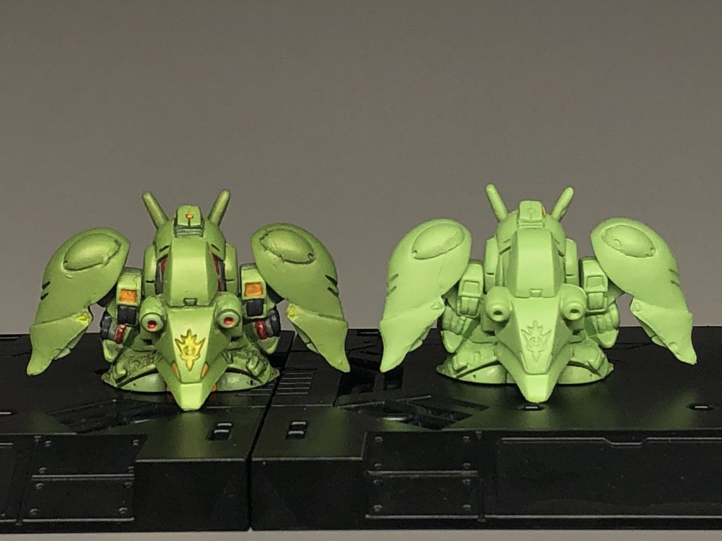 素材がゴムだったのでプライマーを塗ってから各部をエアブラシ塗装、細部は筆塗り、最後に墨入れと作業工程は全然ディフォルメ出来ませんでした笑