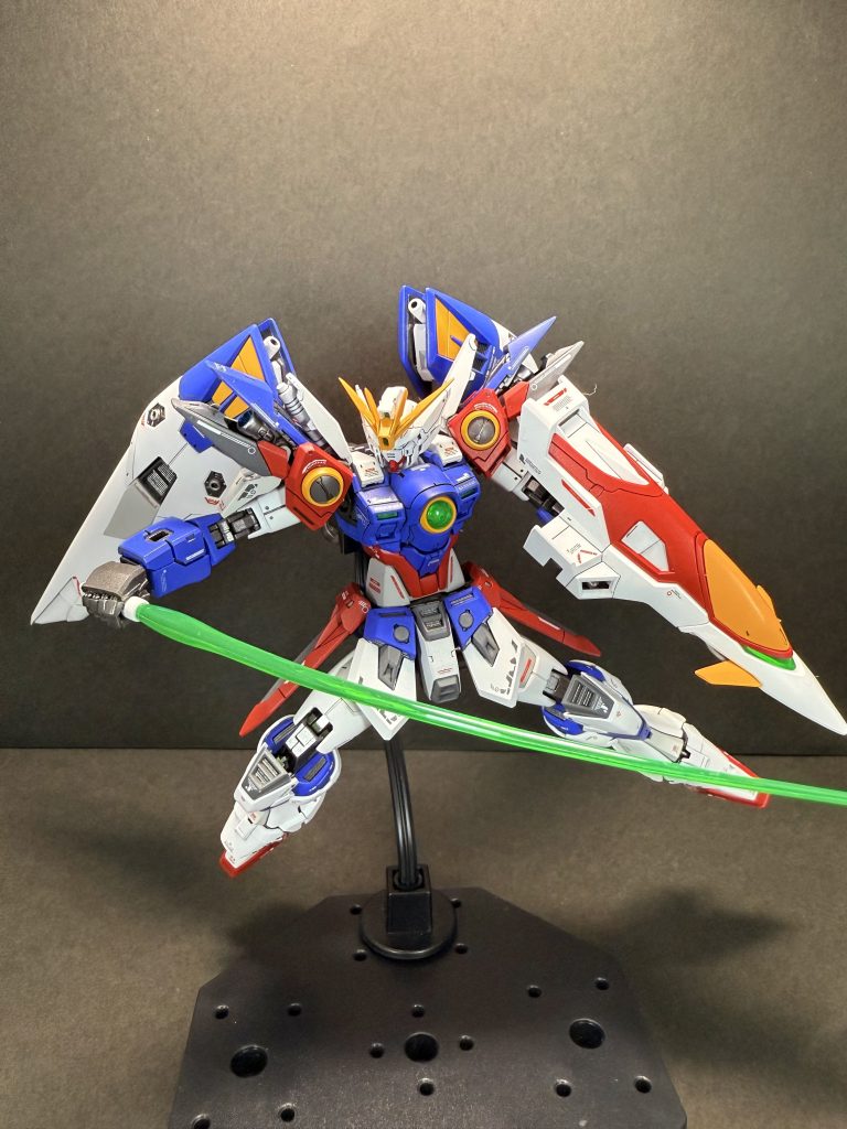 ポージング③ビームサーベルも似合いますね！