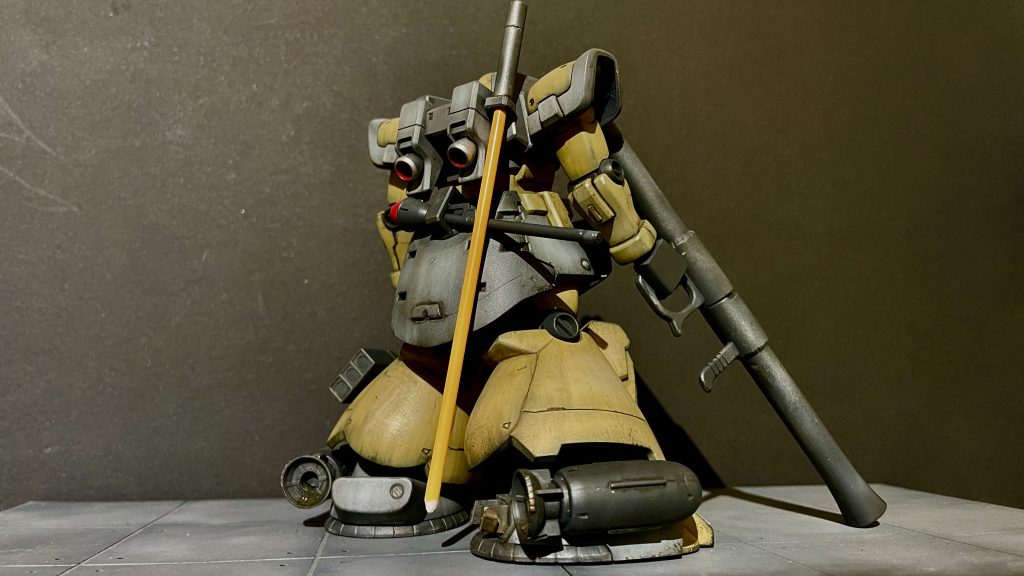 武器は手作り&流用欠損部分も強引に誤魔化し😅