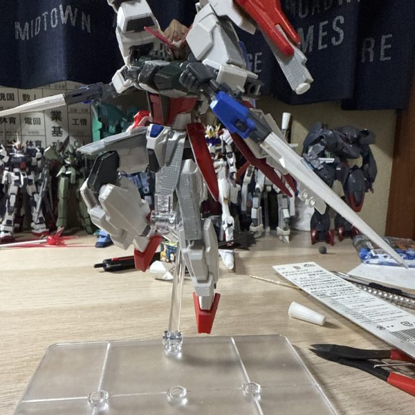 今決まっている機体名です①スティンガー②サステクスガンダムこれ以外で何か機体名の案または増やして欲しいなどがあればコメントしてくださいできる限りコメント案を入れようとするのでお願いします（3枚目）