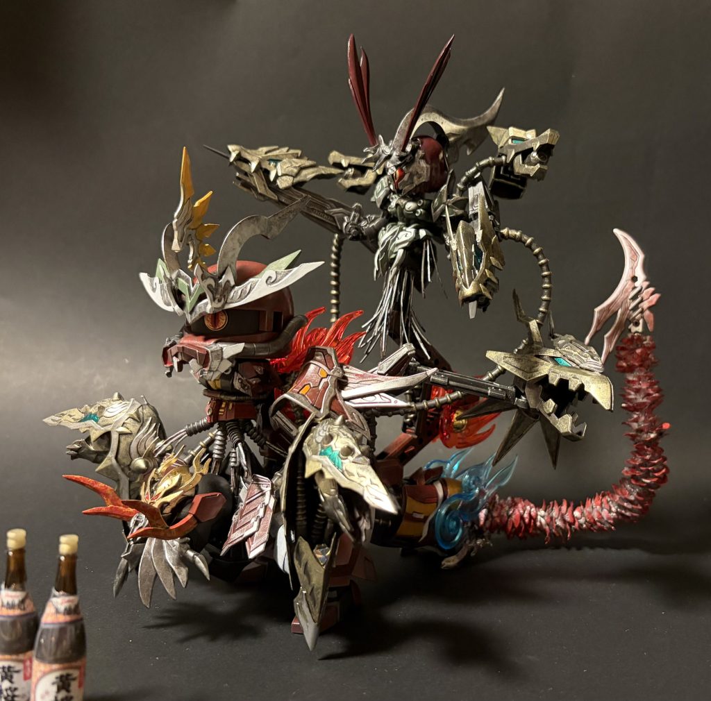 ザクはダリルローレンツを後ろの怨霊はカーラミッチャムをイメージしていますおや?何かを見つけたようです