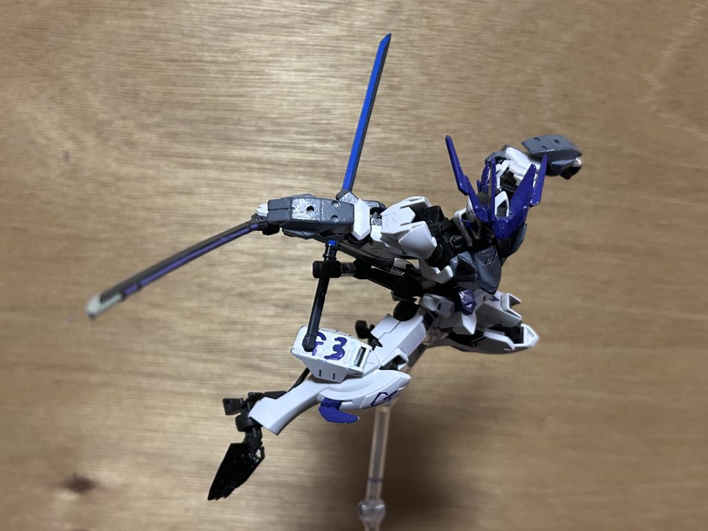 アダプト風ポージングこう見るとアダプト似ですねw