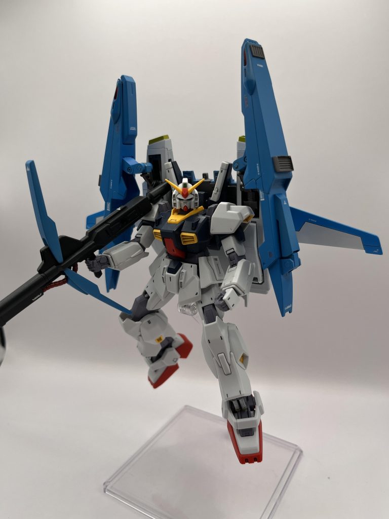 スーパーガンダム状態。後期OPを意識してポージングしました。エマさん‥