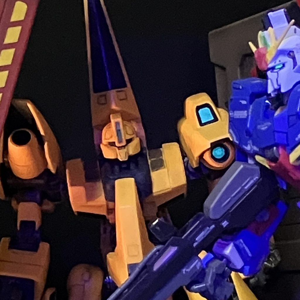 ファが見てますよ♡