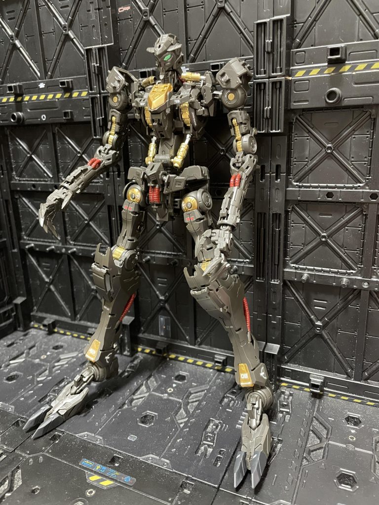 フレーム部分も以前作成したヴィダールを参考にこんな感じに。