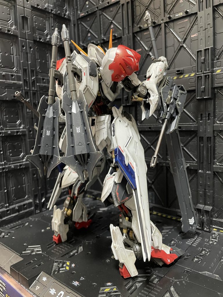 同じ要領で赤と青も塗ったところ、いい感じの濃さになりました。