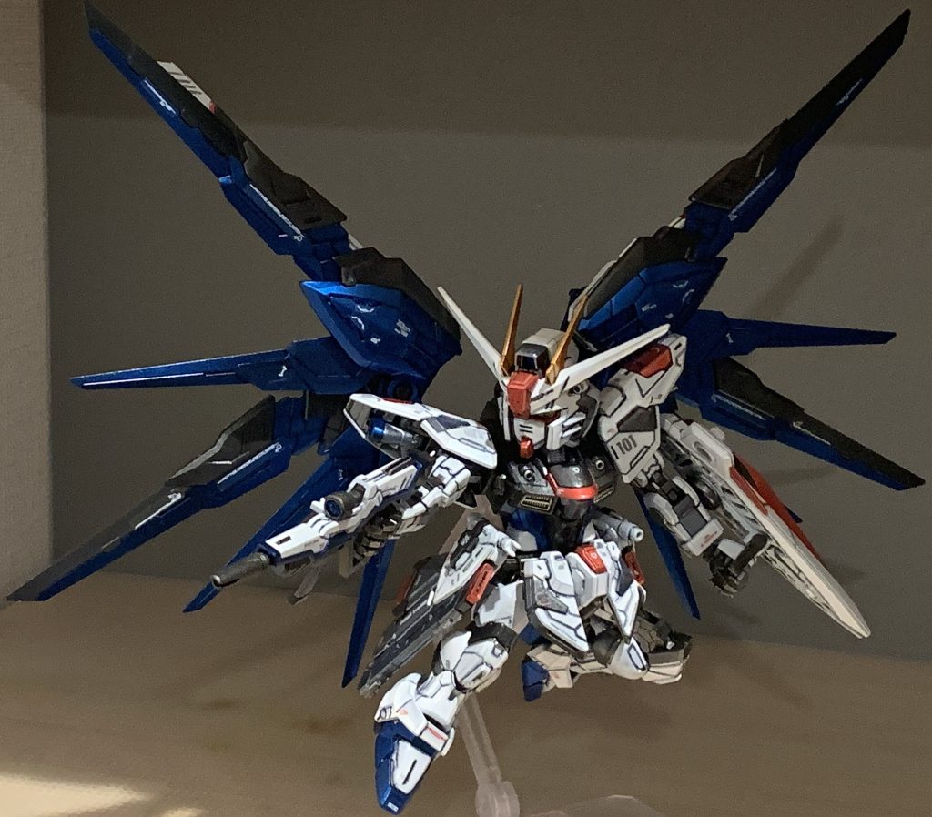 塗装レシピ関節部：黒サフ→スターブライトアイアンライフル：ガンメタ白部：黒サフ→アルティメットホワイト→ダイヤモンドシルバー黒部：黒サフ→グラファイトブラック→ダイヤモンドシルバーグレー部：黒サフ→アイスシルバー→ダイヤモンドシルバー