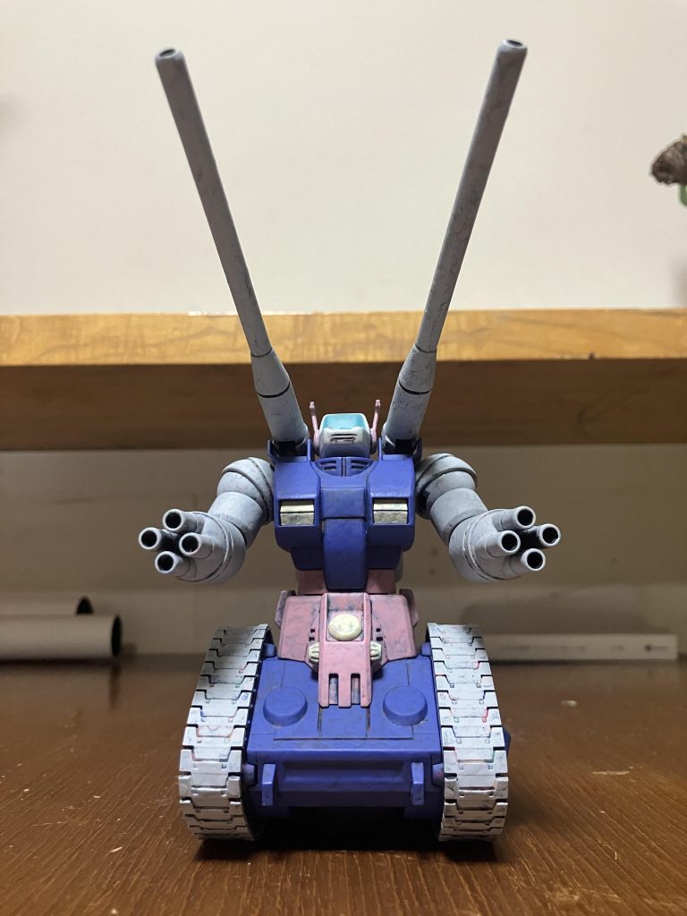 ガンタンク–2枚目/制作者：ジョニー服部