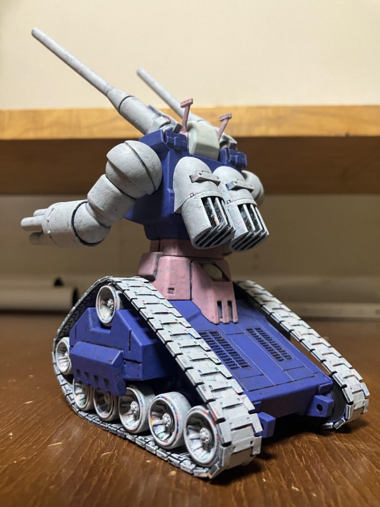 年末年始の休暇期間中にサクッと作ろうと考えまして、水性ホビーカラーで筆塗りすることにしました。下地を赤、黄、青、茶、緑のマーブルにし、その上からマスオカラーで筆塗り。レインボー下地以前に筆塗り苦手なので苦労しましたが、水性ホビーカラーの感覚は掴めたように思います。