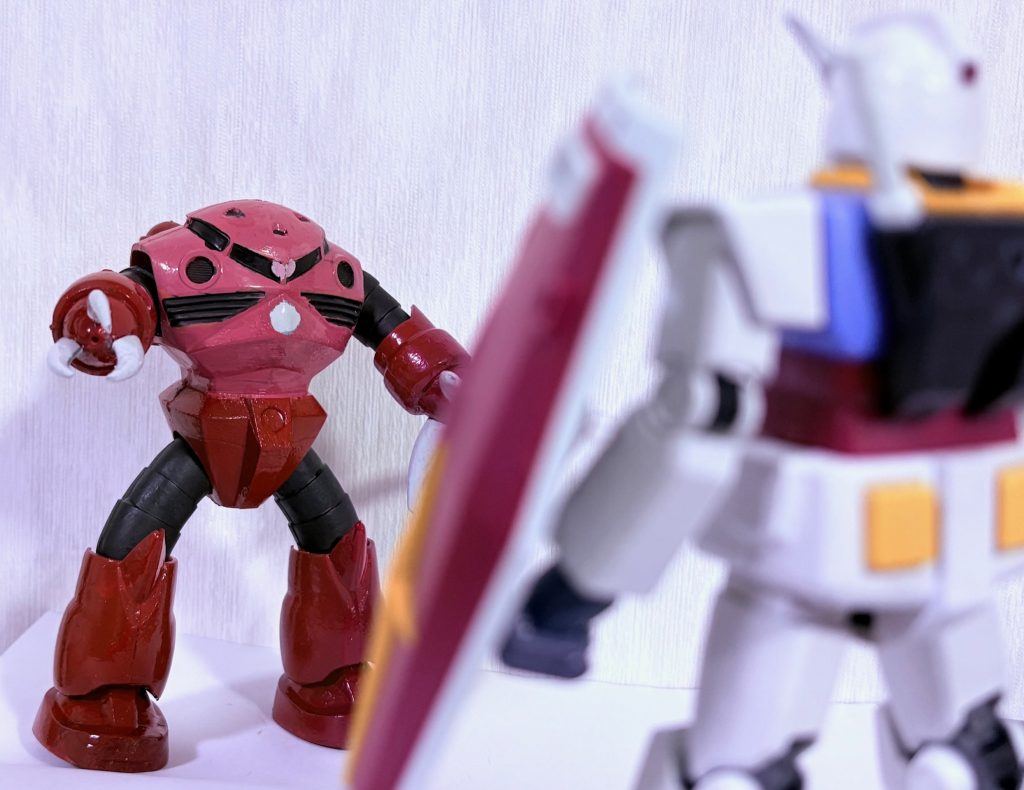 ガンダムと対峙。