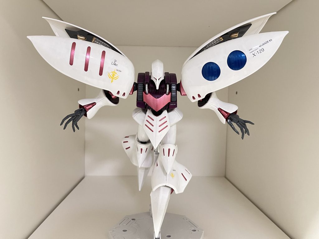 窓に近くて日光に照らせるショットです。キラキラと言えませんが、自分にはもう満足です。