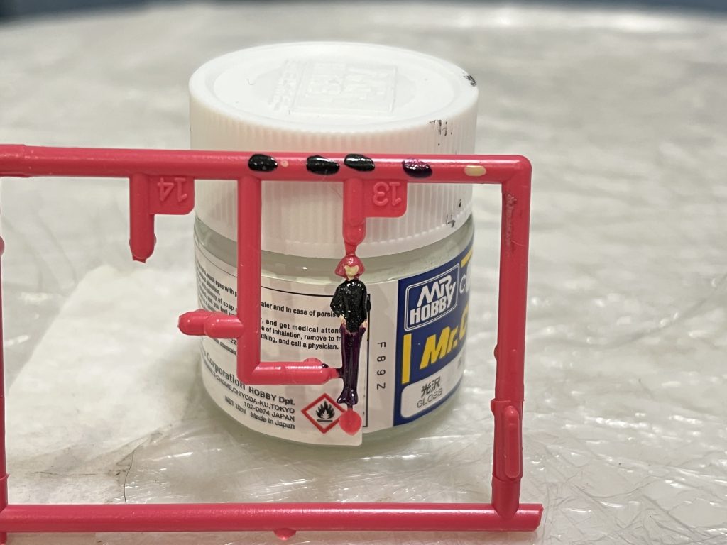 「俗物！」ハマーン様のため目に厳しいことをしました。