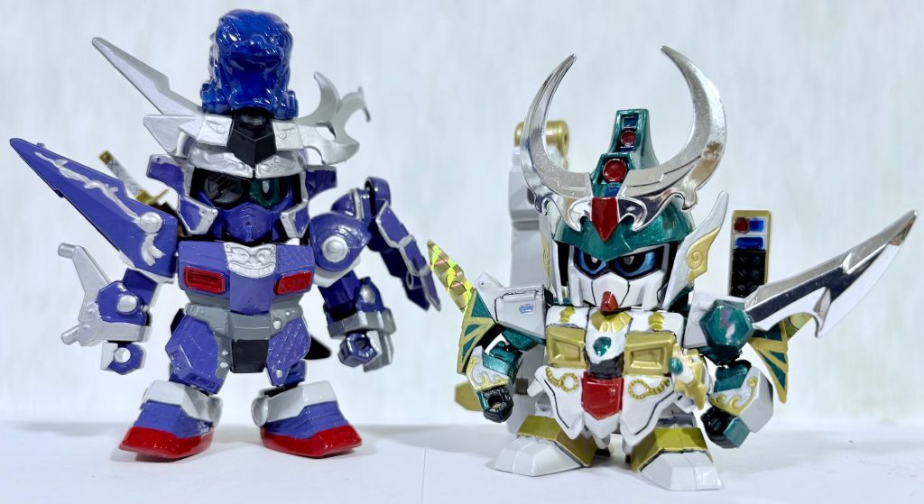 雷鳴頑駄無とツーショット。良い感じのコントラストになっている。&nbsp;