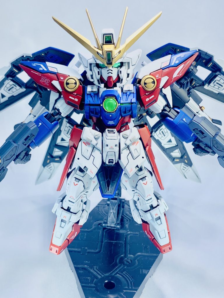 RGのバインダーの自由度が高く、ディテールも細かく美しいのでMGSDに見劣りしません