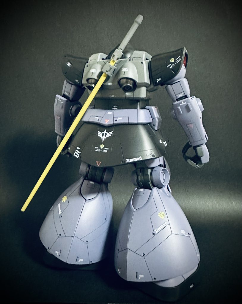 後ろ姿はこんな感じです・・・