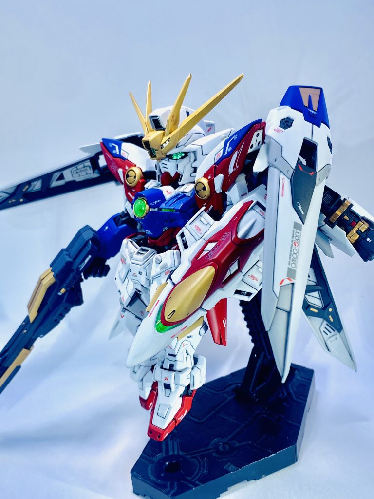 バインダーの自由度が高すぎて、こういうハッタリの効いたポーズもとれます