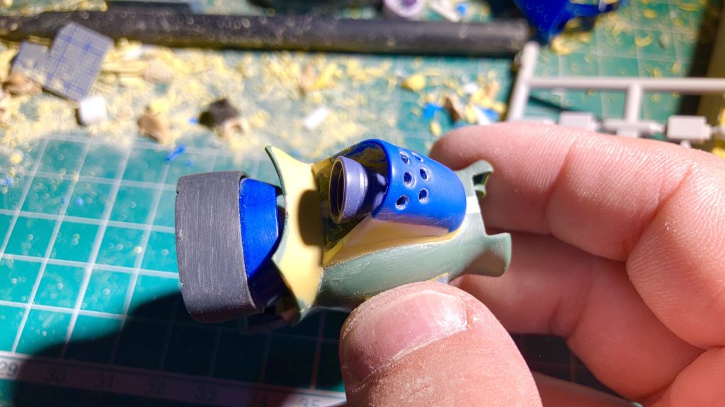 そしてレッグバーニァにはケンプファーのバックパックが取り付けてあります！素晴らしい機動力を出してくれる事でしょう！