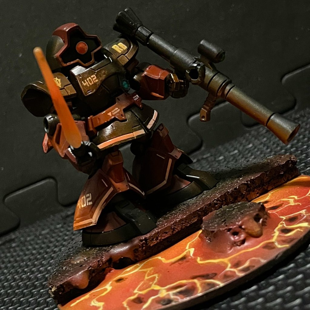 台座自作　モビルスーツアンサンブル　マグマのドム　–3枚目/制作者：Zigma