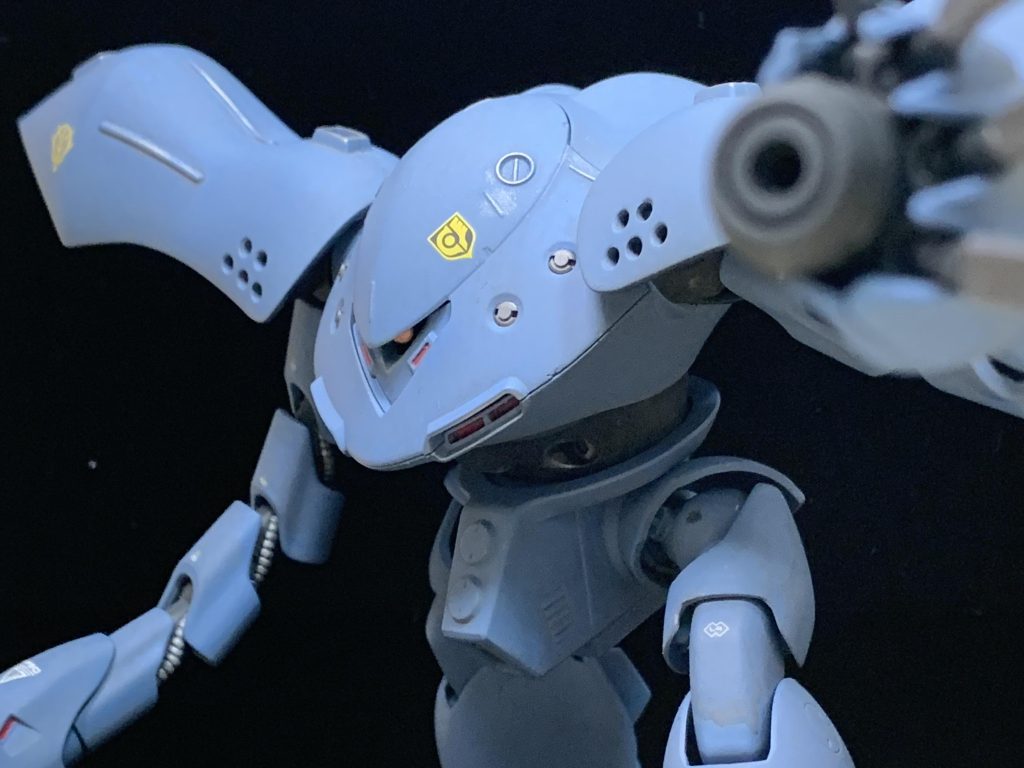 最後はうまく撮れたお気に入りで〆。ご覧いただきありがとうございました。実はまだもう1機ジャンクのハイゴッグがいたり・・・（笑）カラーレシピ：本体色：ファレホモデルカラーグレーブルー下地・間接色：ファレホプライマージャーマンパンツァーグレーダクト内：ファレホモデルカラーカーマインレッド関節シルバー部：タミヤエナメルクロムシルバー