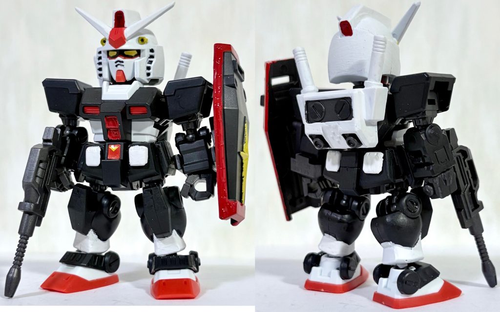 フロントビューとリアビュー。大胆なアレンジはなく、どこから見てもまごうことなきプロトタイプガンダムである。塗料はつや消しブラックと、ホワイト、レッド、イエローに墨入れペンを使用した。