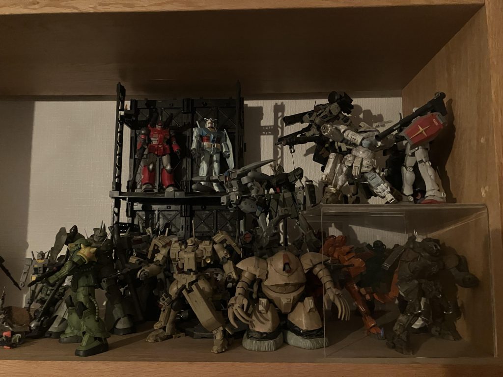 作品名：ガンプラ彊<p>脳内でガンプラを1分経過させること、ガンプラの半径4m以内で耐えさせること 今、アナタは ガンプラ彊に 封印さ…… されねえよ!!( ´Д｀)っ))Дﾟ)・∵ 完成増えたのでアクリルボックスをポチッと！な プレバンからジ [&hellip;]</p>
