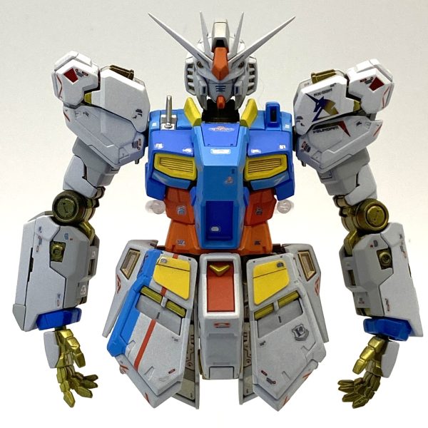 ララポート福岡のνガンダムを初代カラーにて作成中です。RGなのですが、何しろ部品が細かい😅塗り分けするのも一苦労です。（4枚目）