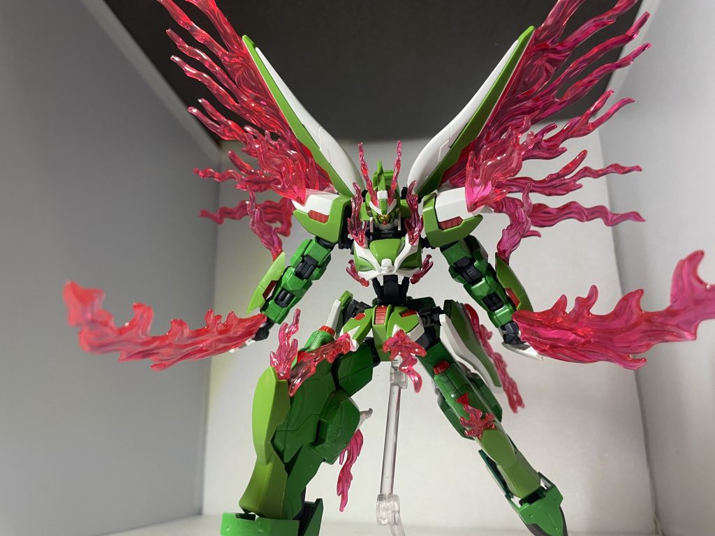 今年一発目の投稿はようやく買えたファントムをガンダムフレーム化させたガンダムマルファスでしたー!