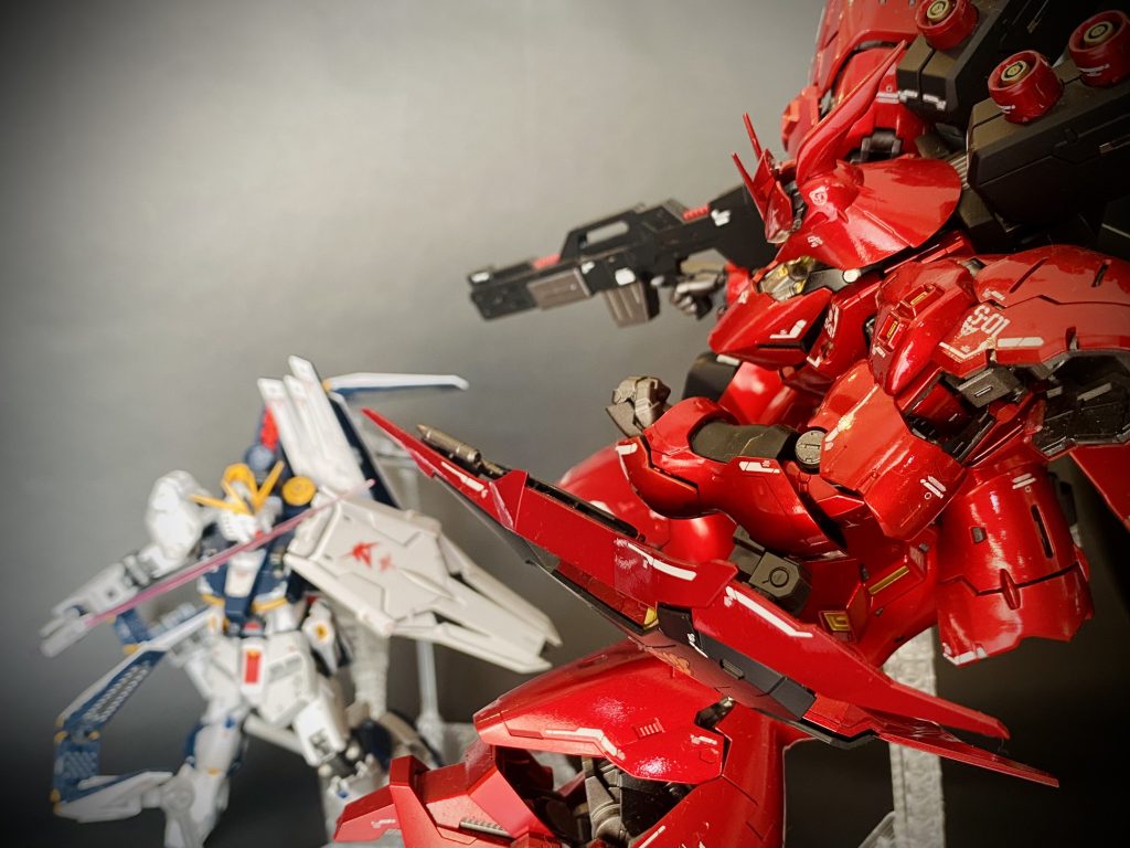 シャアとアムロの最終決戦シャア「シャア•アズナブルが粛清するのだ。」