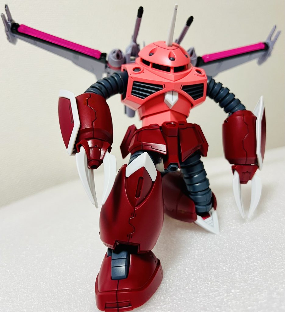 稼働範囲は見た目と違い結構広いですね♪