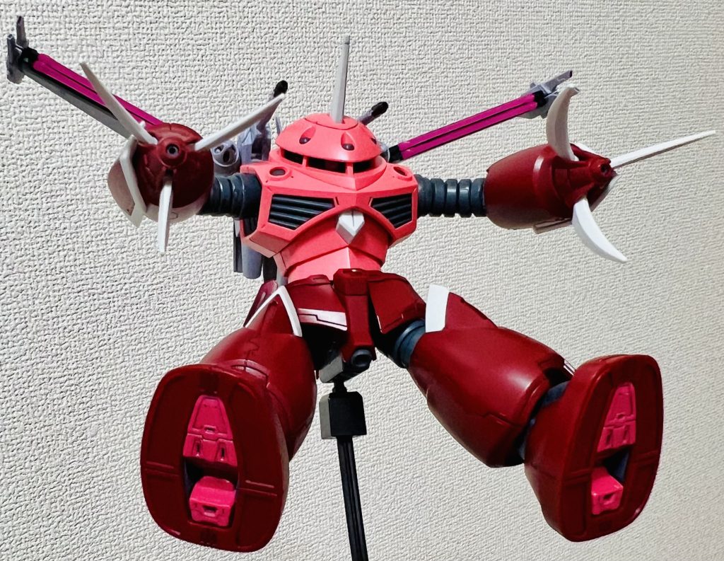 公開日初日かつ初見で角と足裏で中に ジャスティスが入ってると見抜くのは無理でしたwww