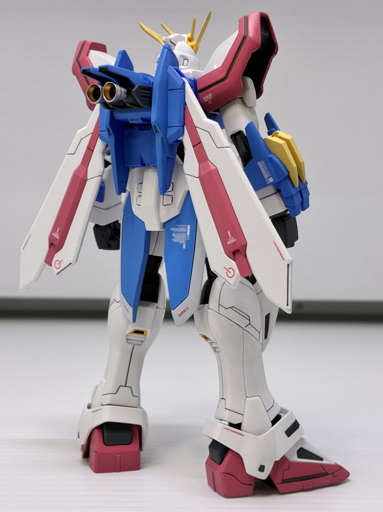 背面はほぼいじってませんバーニアだけ金、銀で塗りました。