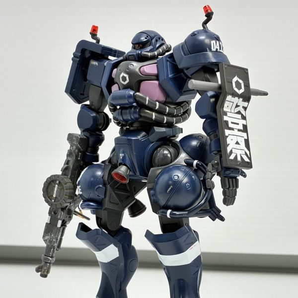 HG 機動戦士Gundam GQuuuuuuX 軍警ザク 1/144