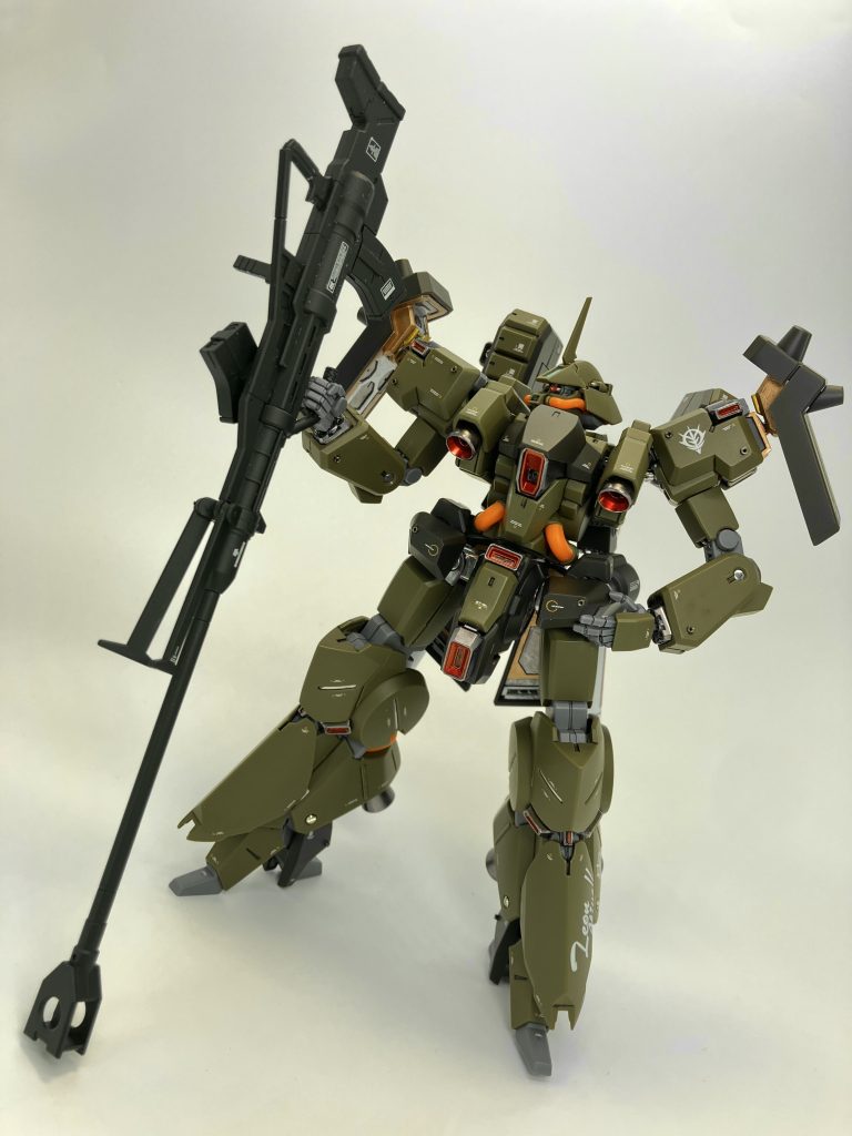 今回は隊長機としてブレードアンテナ付きで😉　ならばとヅダより対艦砲を拝借🤗