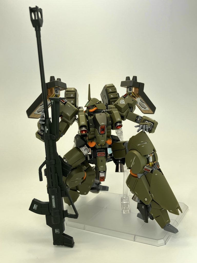 さて、今回1番撮りたかったショット📷この立て膝からの対艦砲縦持ち🥴　が❗️上手く右足が曲げられないのでナンちゃって立て膝です🥳