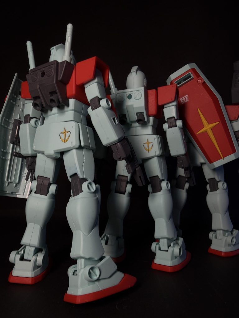 後ろ。腰の大きなデカールがお気に入りです。以下、設定と1機ずつ紹介していきます。