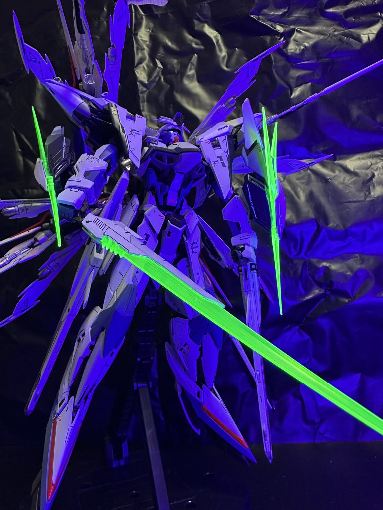 敵は、、、そこか！&nbsp;（折角なので武装も持たせてみました）