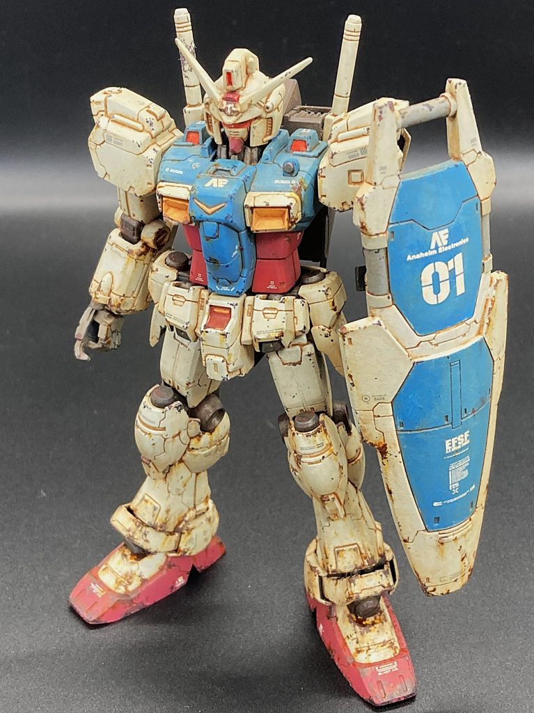 Mr.ウェザリングカラーの「ラストオレンジ」で全体をウォッシングし、何となくグラデーションになるように同塗料をドライブラシで擦りつけました。