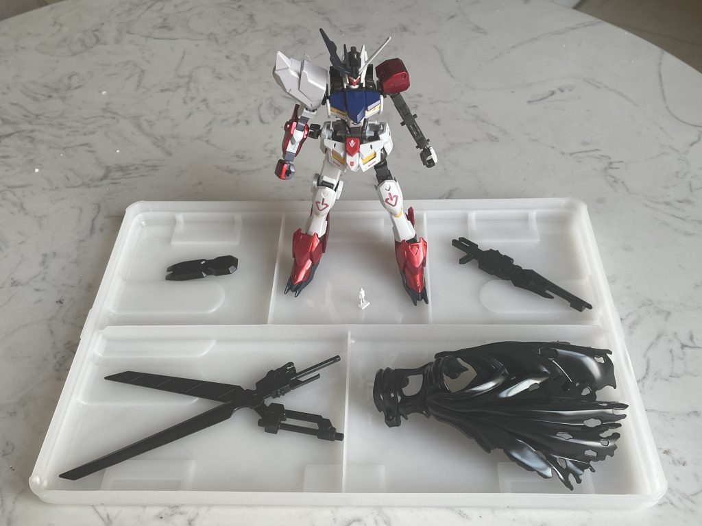 グンダムバルバトス生け花–3枚目/制作者：PlainRunner