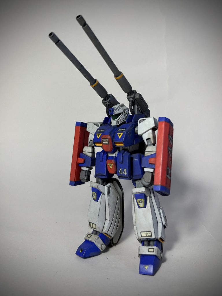 デカールは忘年会の酔った勢いで貼り始めたので3割失敗しました笑