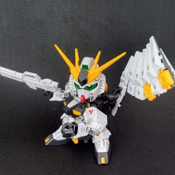 vガンダムとサザビー