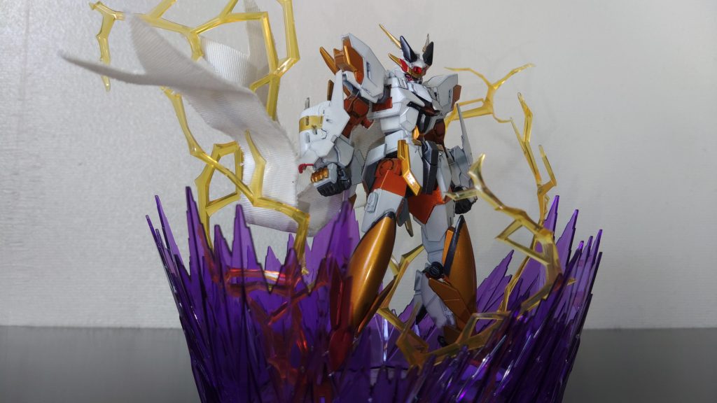 装着完了！ゲーム版のキャラなので変身バンクは不明。響のアナザーバージョンは元の性格とは真逆でやさぐれているので変身ポーズは「仮面ライダーカブト」の「地獄兄弟」みたいな感じにしてみました。