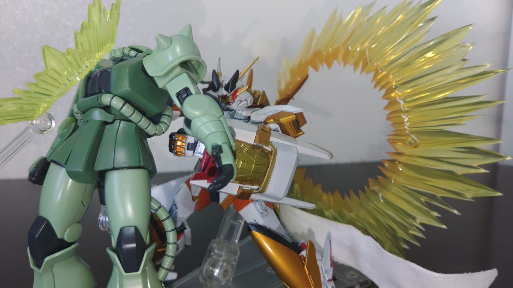 「我流・無明連殺」標的に複数回の打撃を加えて後ろに回り込み強烈な衝撃波をくらわせる技。ゲーム版ではこの技で最初に実装されました。