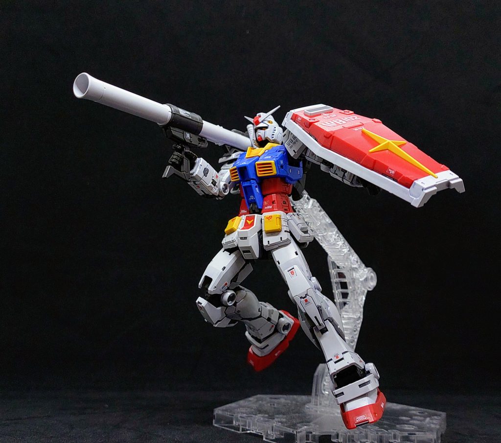 ハイパー・バズーカを構えて1枚砲身の収縮ギミックが追加されてて驚きましたね...