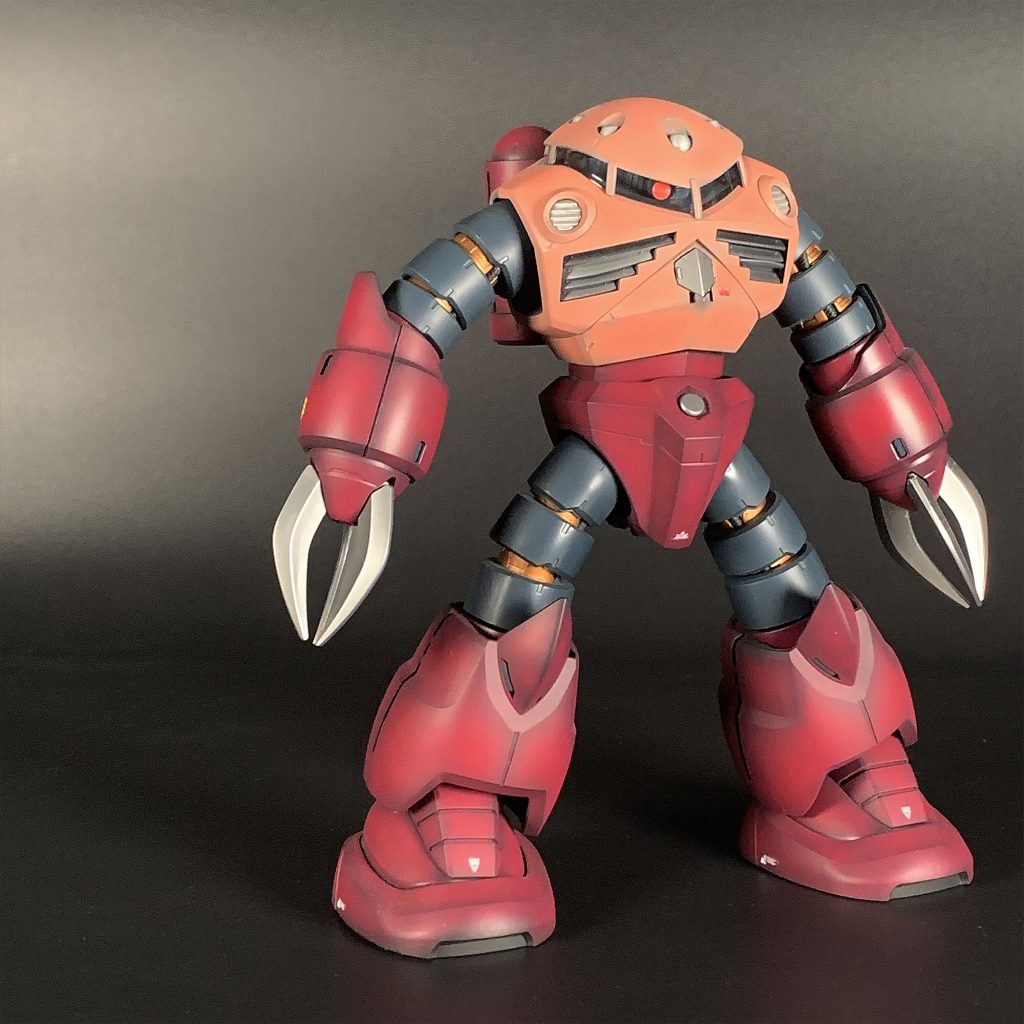 黒立ち上げのグラデーション塗装(マックス塗り)に初挑戦した作品です。初挑戦の塗装方法にとにかく集中して制作しました。◆使用塗料GSIクレオス SF288 [Mr.フィニッシングサーフェイサー1500（ブラック）]GSIクレオス UG10 [ガンダムカラー MSシャアピンク]GSIクレオス UG11 [ガンダムカラー MSシャアレッド]GSIクレオス GM14 ガンダムマーカー ガンダム蛍光ピンク[シタデルカラー：BASE] SCREAMING BELL スクリーミング・ベルショーエイコーポレーション モデラーマーカー シルバーガイアノーツ Ex-09 Ex-セミグロスクリアー プレミアム