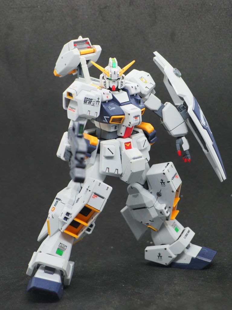 テスト機と言う事で、デカール多めにしたかったのですが、在庫が無かった(gundam-kao9)