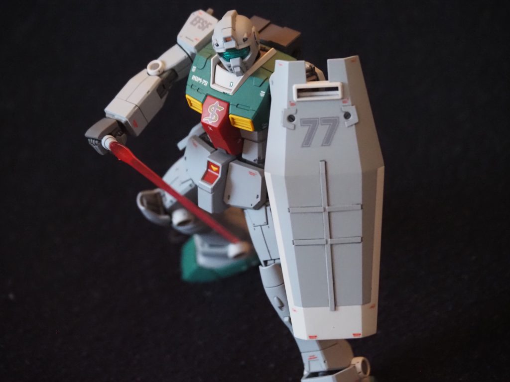 カラーレシピ本体グレー:ホワイト50%+308グレーFS36375 40%+コバルトブルー10%本体グリーン:ホワイト3:デイトナグリーン3:インディブルー3:ニュートラルグレー1赤:あずき色1:モンザレッド1武器、ランドセル:ガイア・ダークブルー3:ファントムグレー1関節:ニュートラルグレー劇中のイメージに近い色を再現できたかなと思っています。