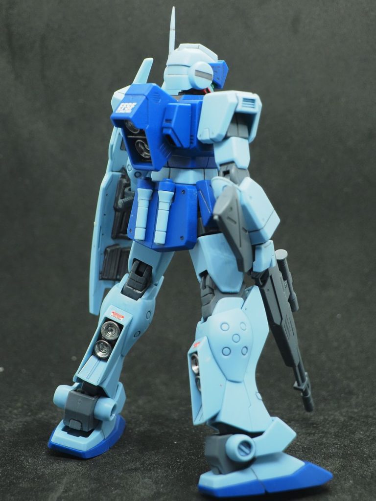 背中側はほぼ手つかずです(gundam-kao5)